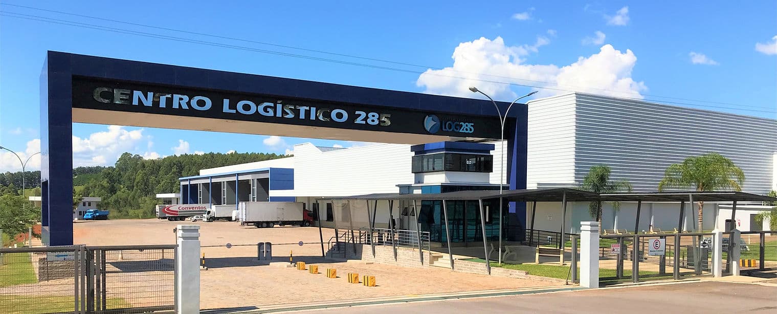 PÓRTICO COM CONTROLE DE ACESSO